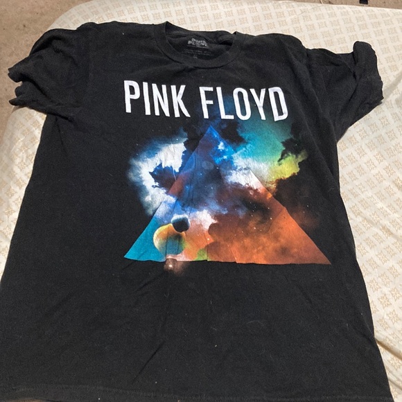 Black tee - Picture 1 of 3